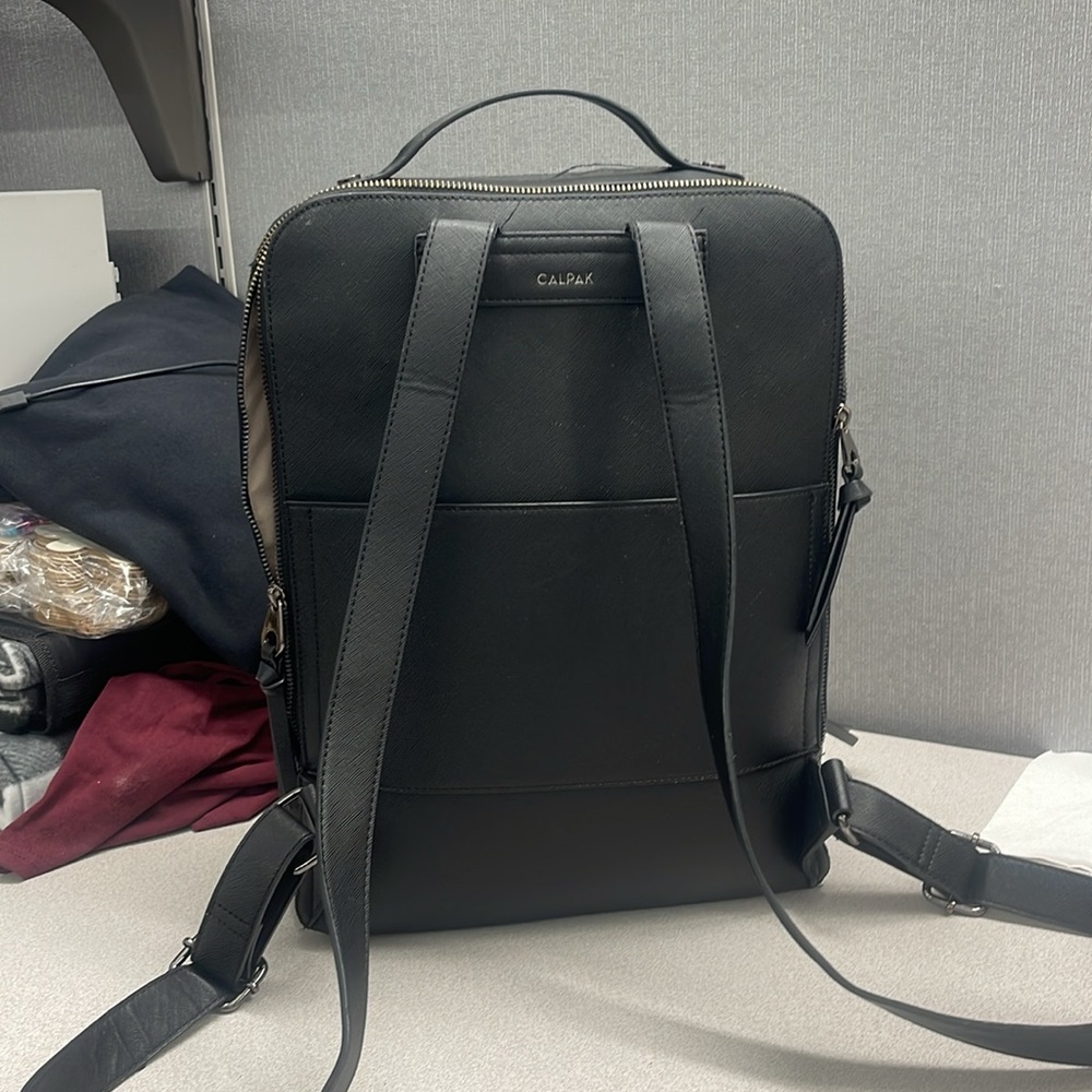 Calpak work backpack - Picture 4 of 4